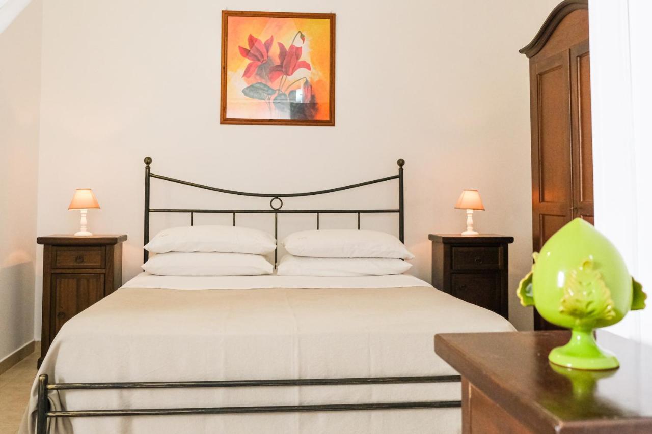 Terra D'Otranto Bed & Breakfast อุจจาโน ลาเคียซา ภายนอก รูปภาพ