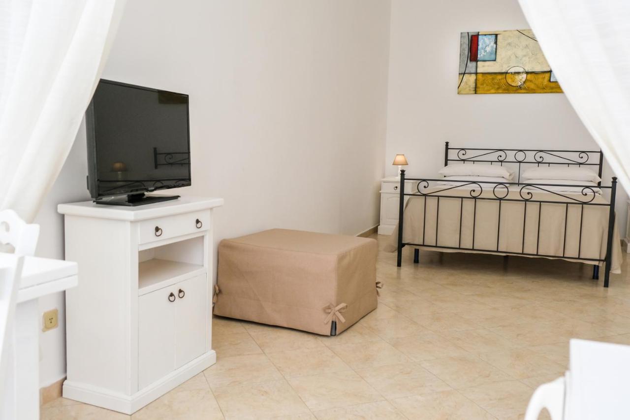Terra D'Otranto Bed & Breakfast อุจจาโน ลาเคียซา ภายนอก รูปภาพ